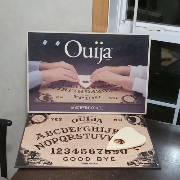 VINTAGE OUIJA BOARD 1972 PARKER BROS - Picture 1 of 1